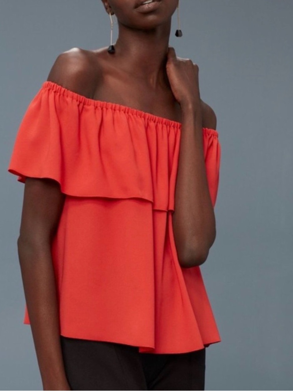 Wilfred Aritzia Promner Off Shoulder Ruffle Top. Size L. Excellent condition